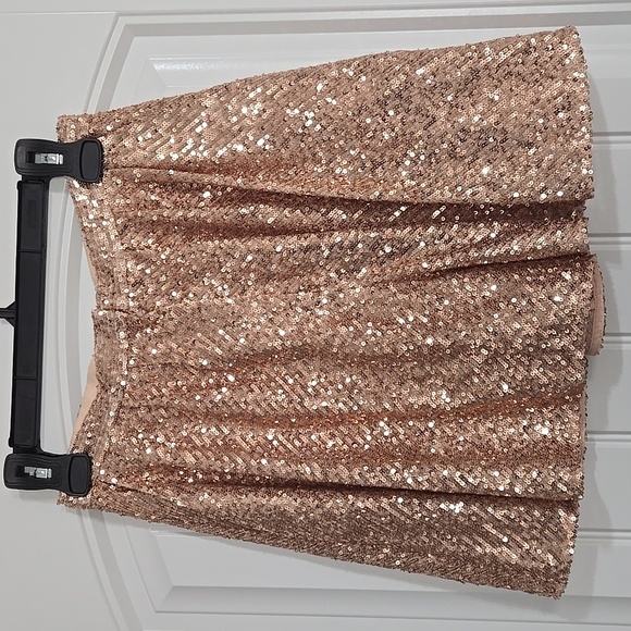 Maje Paillette sequin flounce shorts in rose gold Sz M NWT - Picture 5 of 12